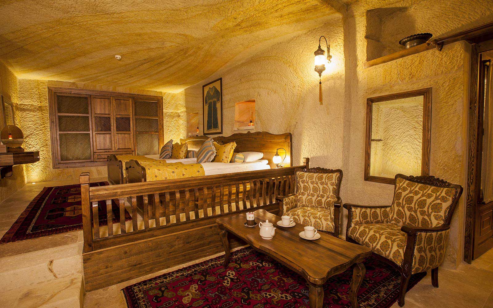 131 - Bekçi Aziz Evi
