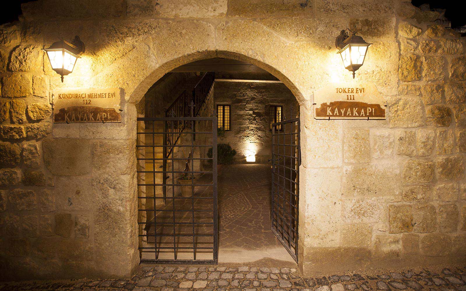 111 - Toker Evi